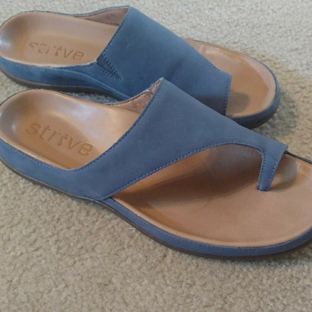 Thong sandles